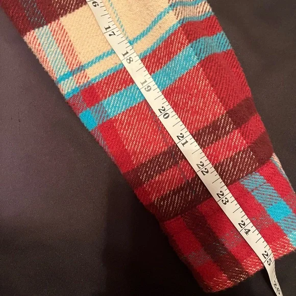 Quiksilver Red and Blue Plaid Men's Shirt - Picture 7 of 9